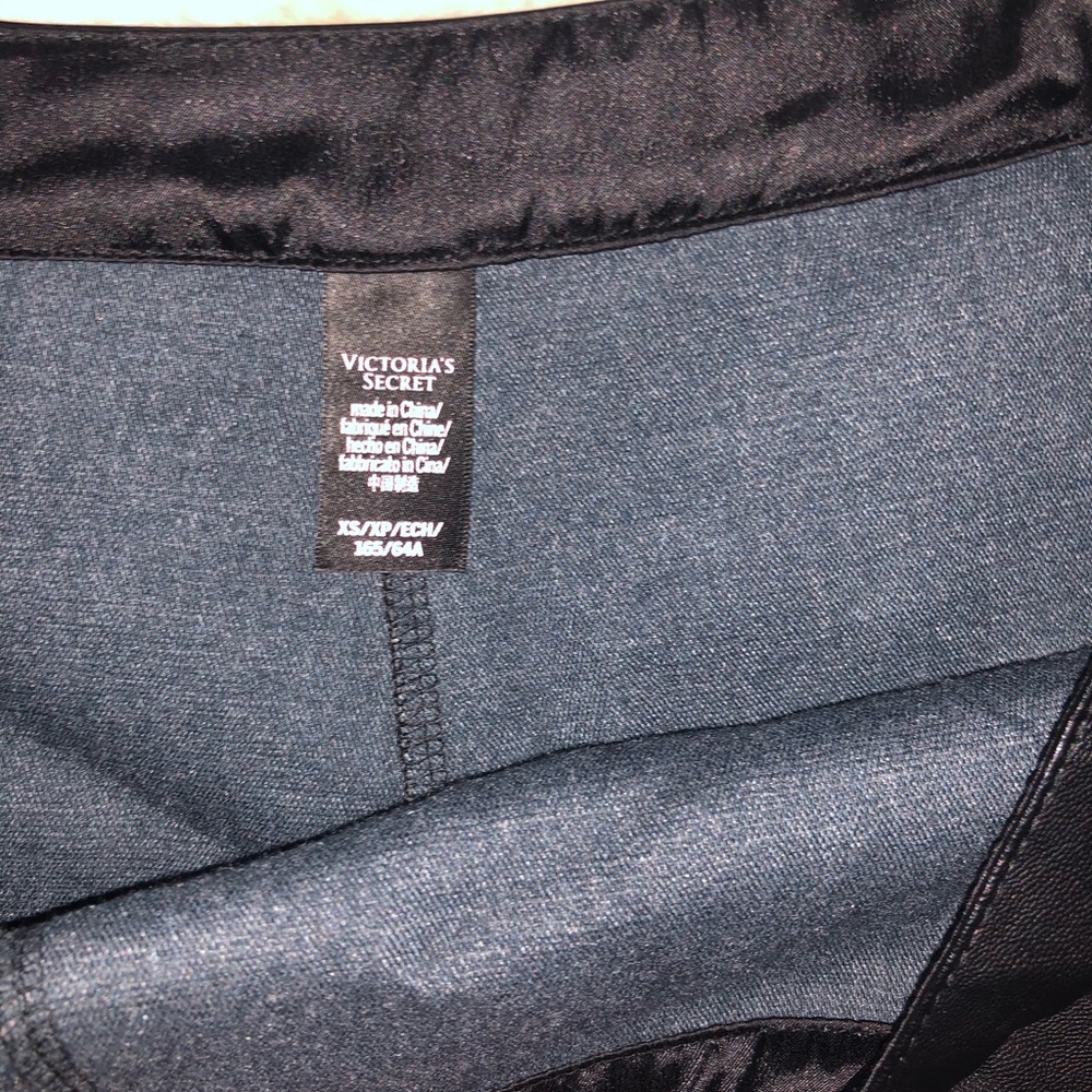 Leather shorts - Picture 6 of 6